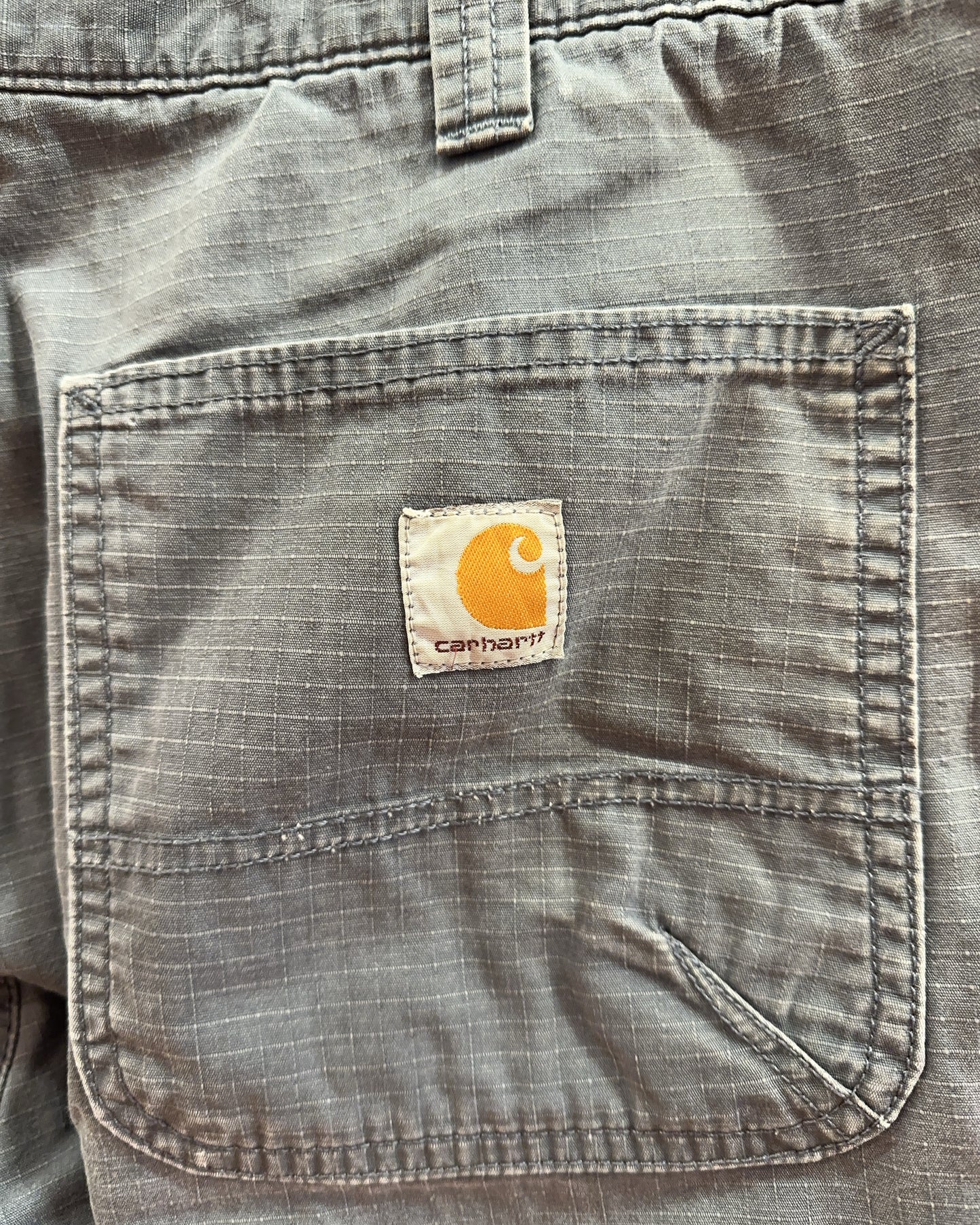 34 - Carhartt Shorts