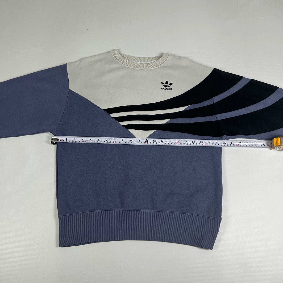 S - Vintage 2000's Adidas Sweatshirt