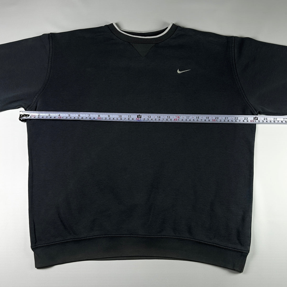 M - Vintage 2000's Nike Sweatshirt