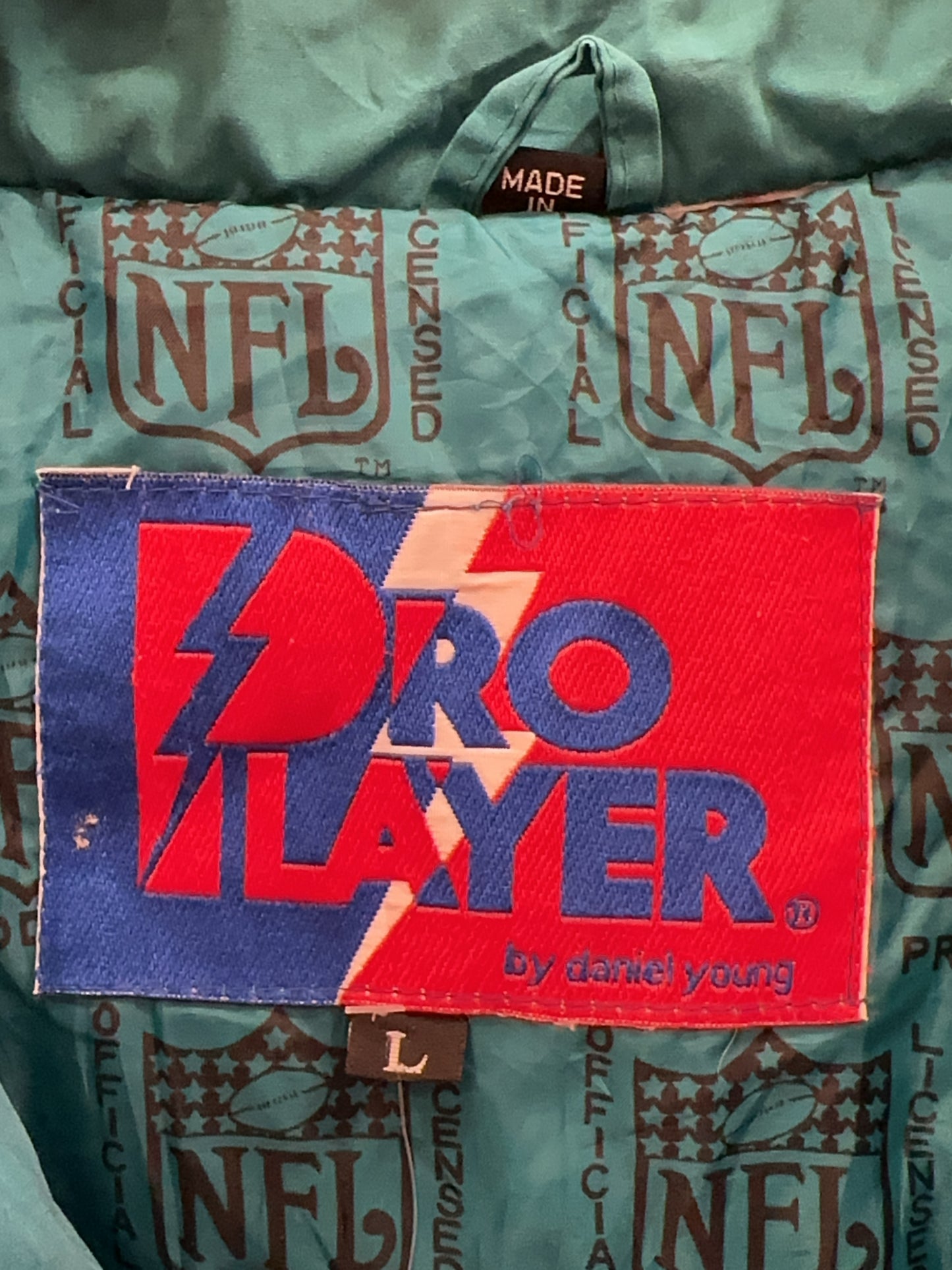 L - 1994 Miami Dolphins NFL Pro Player Puffer Jacket