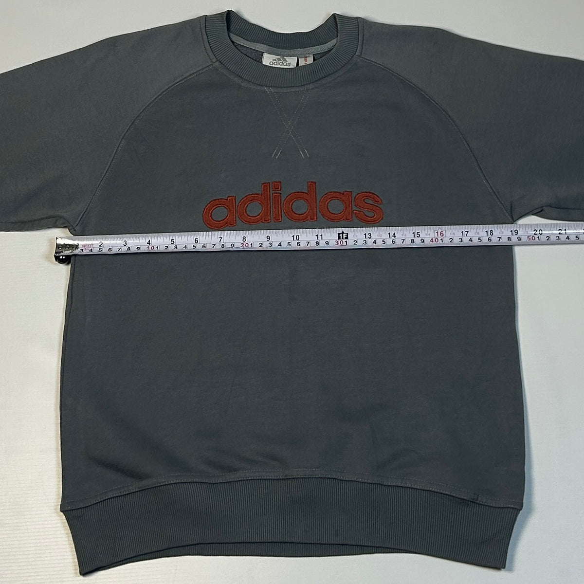 XS - Vintage 2000's Adidas Sweatshirt