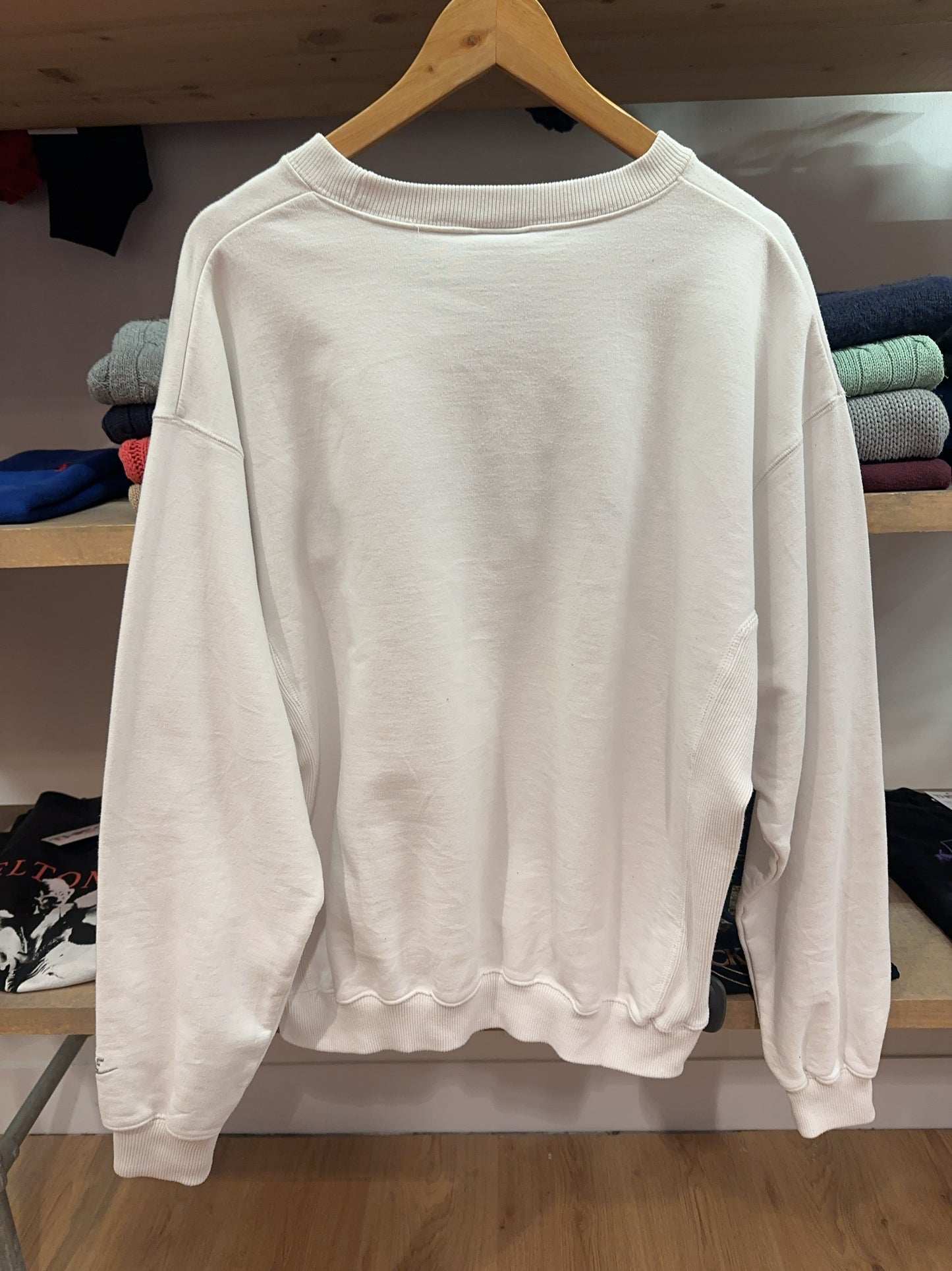 Nike International Embroidered Crewneck Sweatshirt - M
