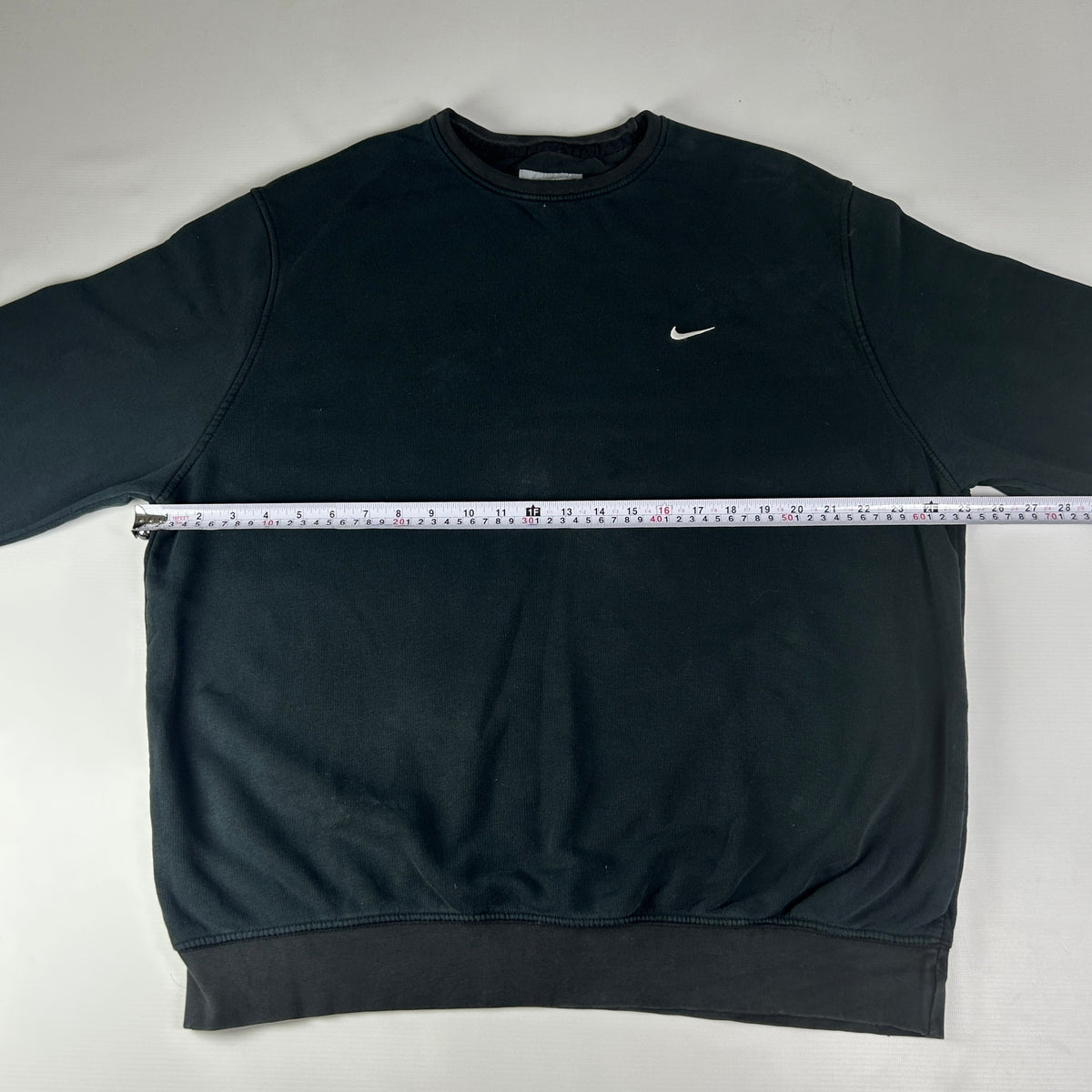 L - Vintage 2000's Nike Sweatshirt