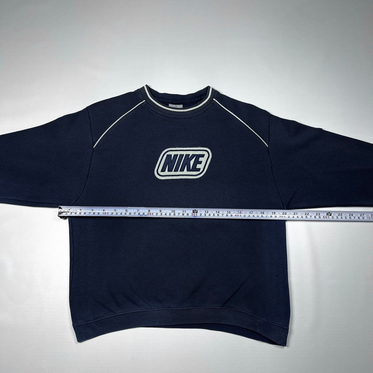 M - Vintage 2000's Nike Sweatshirt