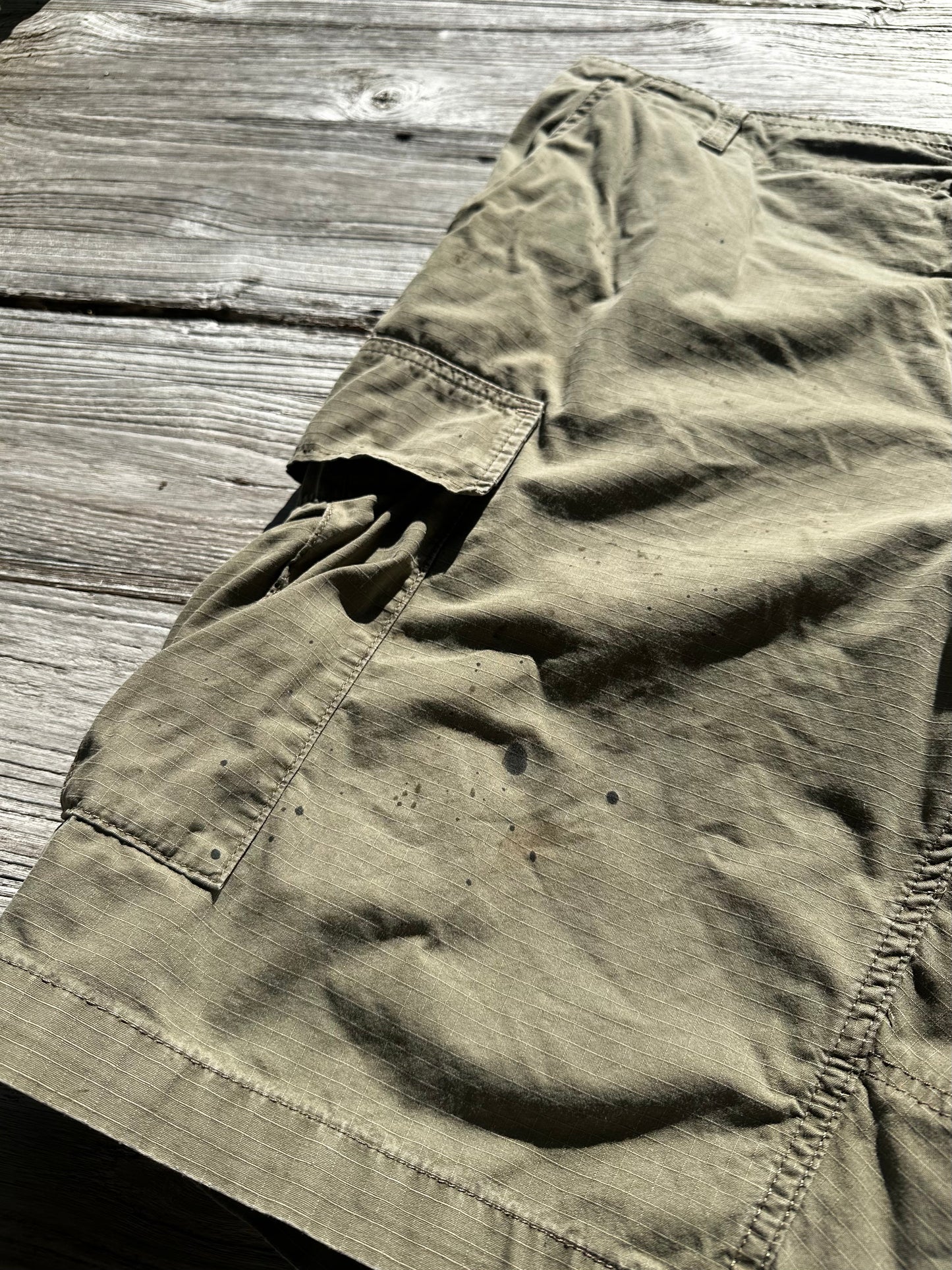 36 - Carhartt Shorts