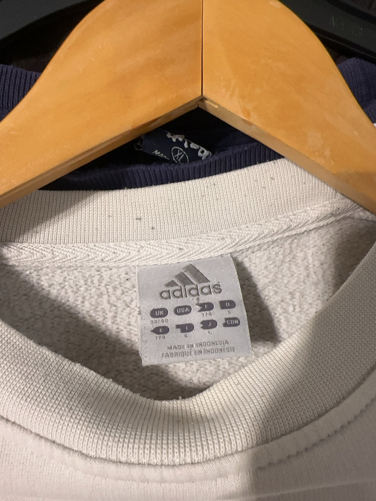 L - Vintage 2000's Adidas Sweatshirt