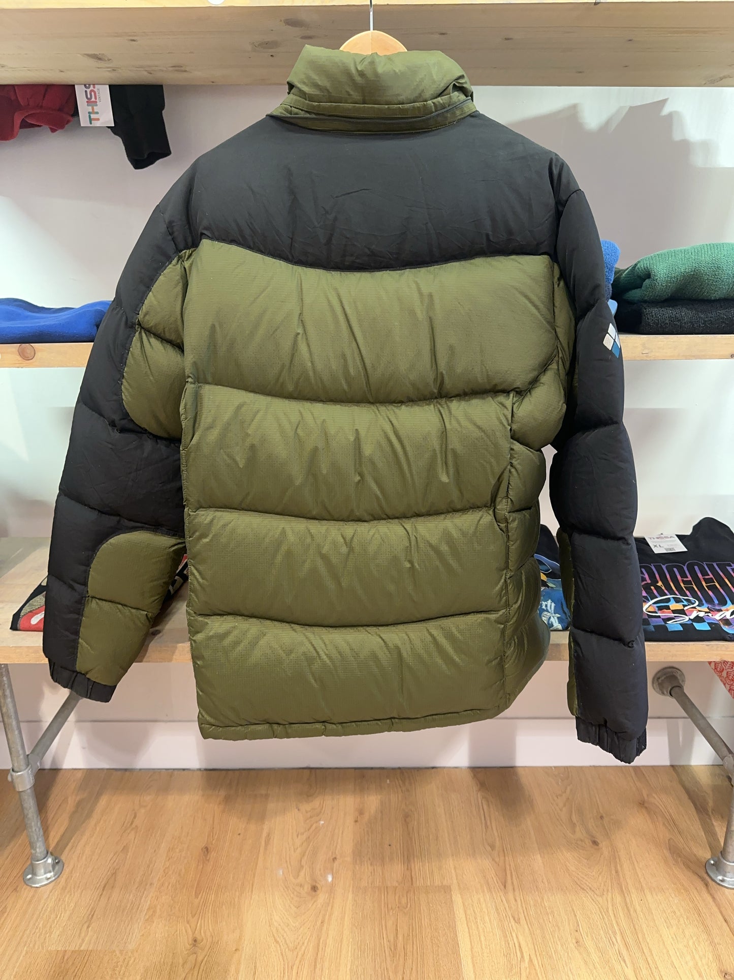 L - Vintage 2000's Mont-bell Puffer Jacket