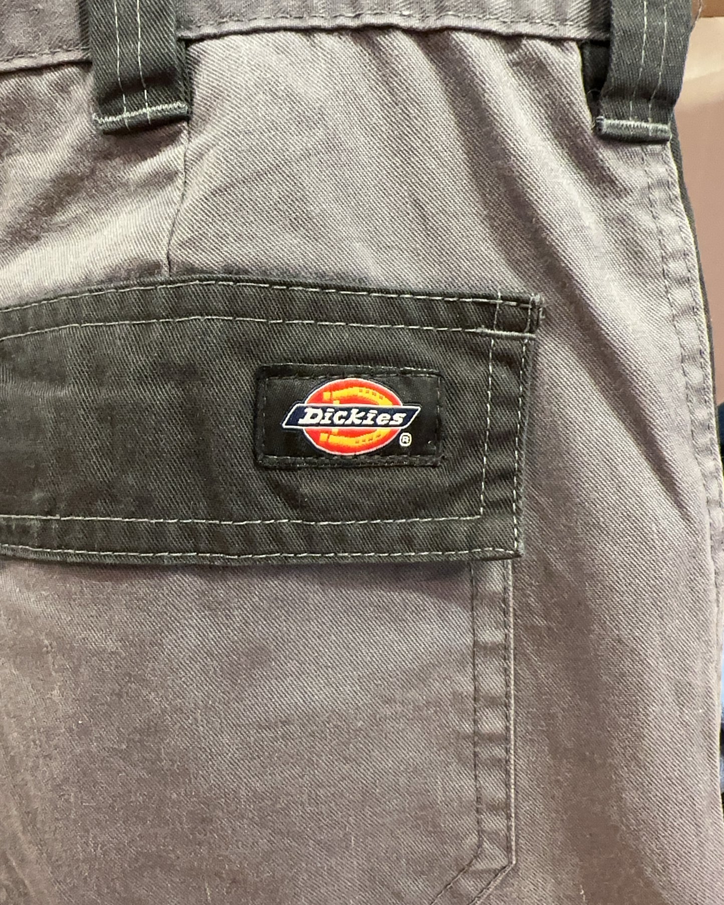 38 - Dickies Shorts