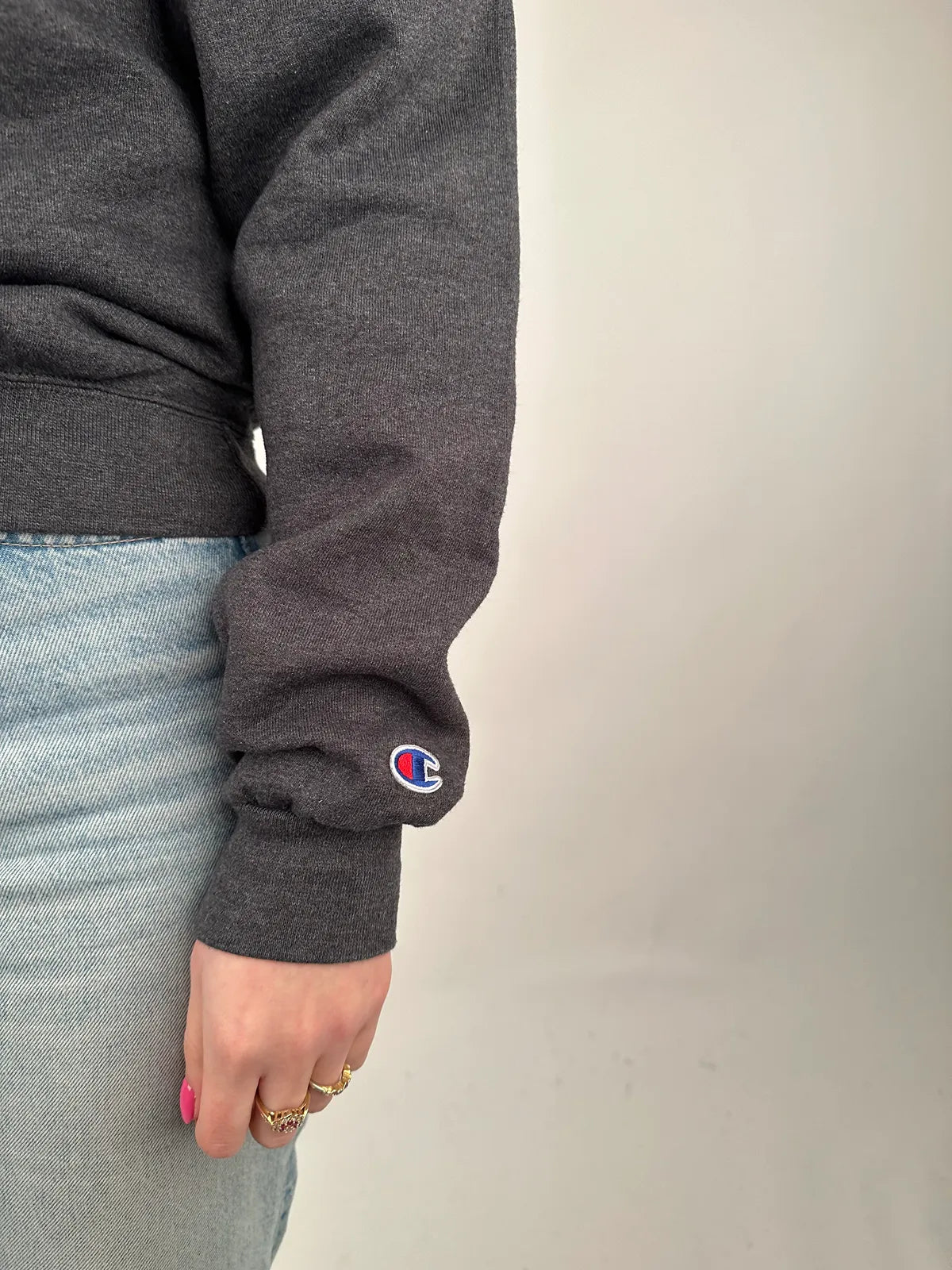 Ignatius University - Sweatshirt - XS