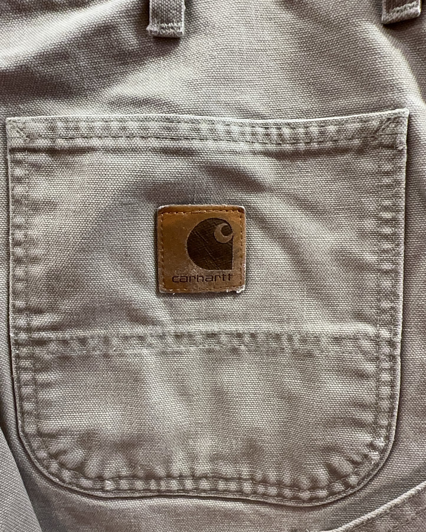 32 - Carhartt Shorts