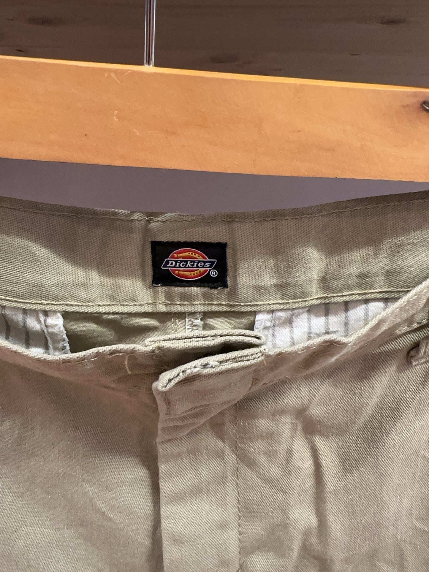 28 - Dickies Shorts