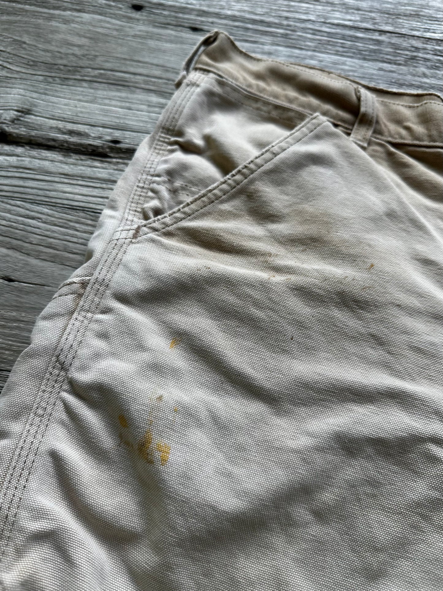 32 - 1990s Carhartt Shorts