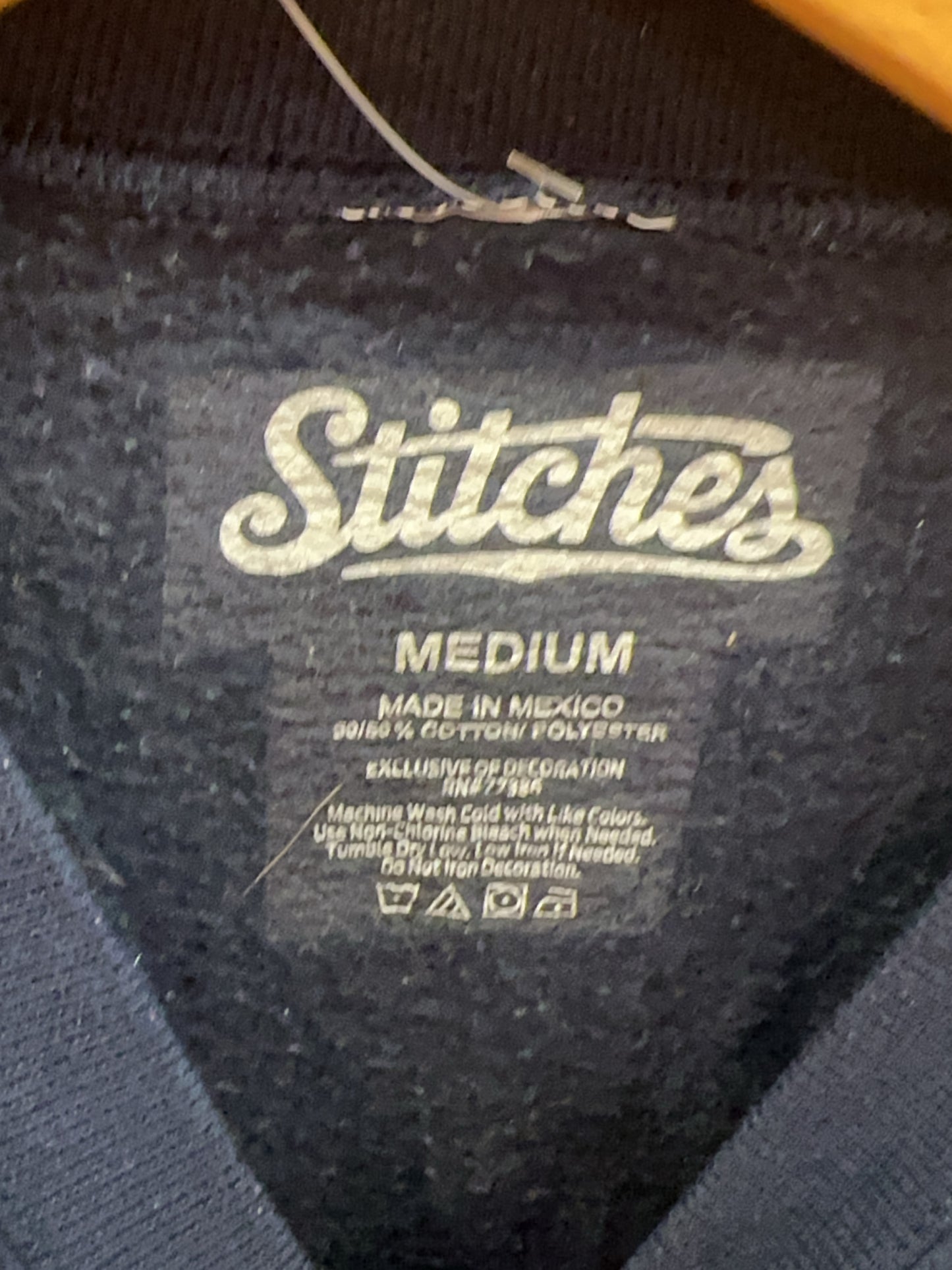 M - STITCHES MLB MENS BOSTON RED SOX CREW NECK PULLOVER SWEATSHIRT