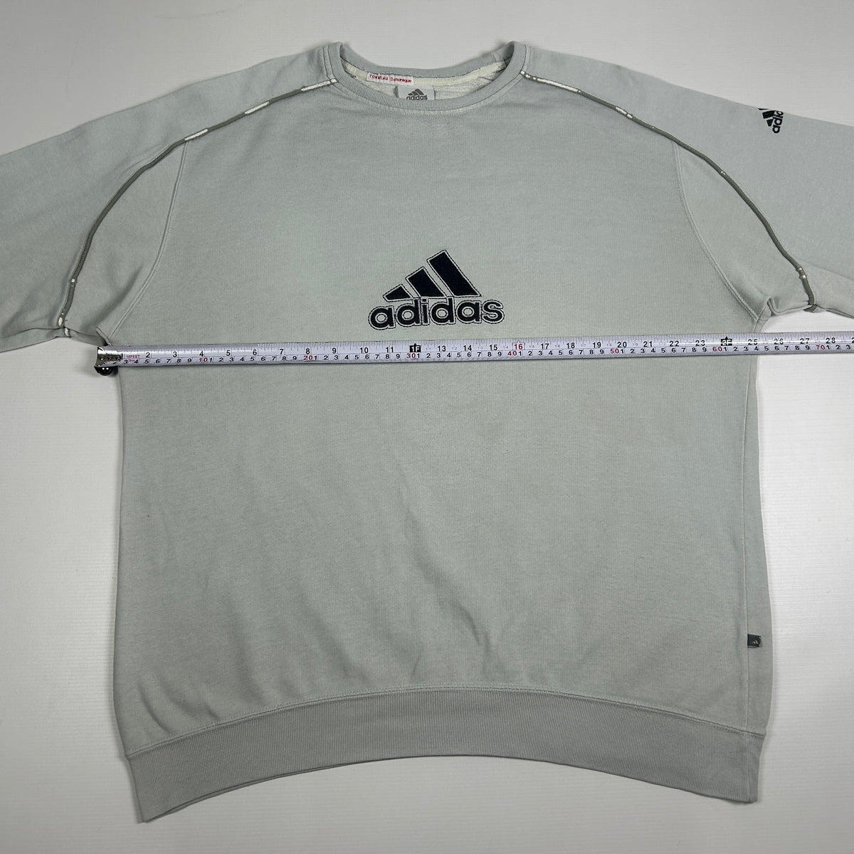 L - Vintage 2000's Adidas Sweatshirt