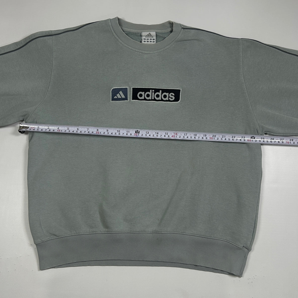 L - Vintage 2000's Adidas Sweatshirt