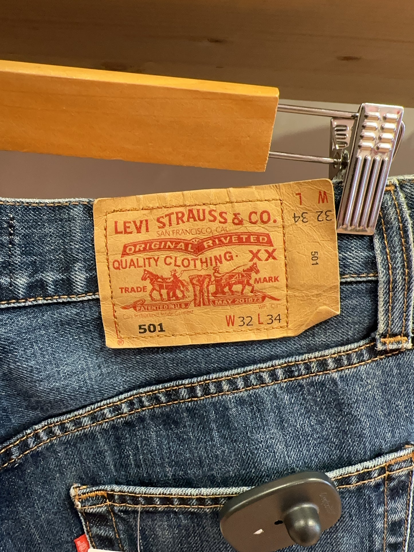 Levi's Jeans - 32 X 34
