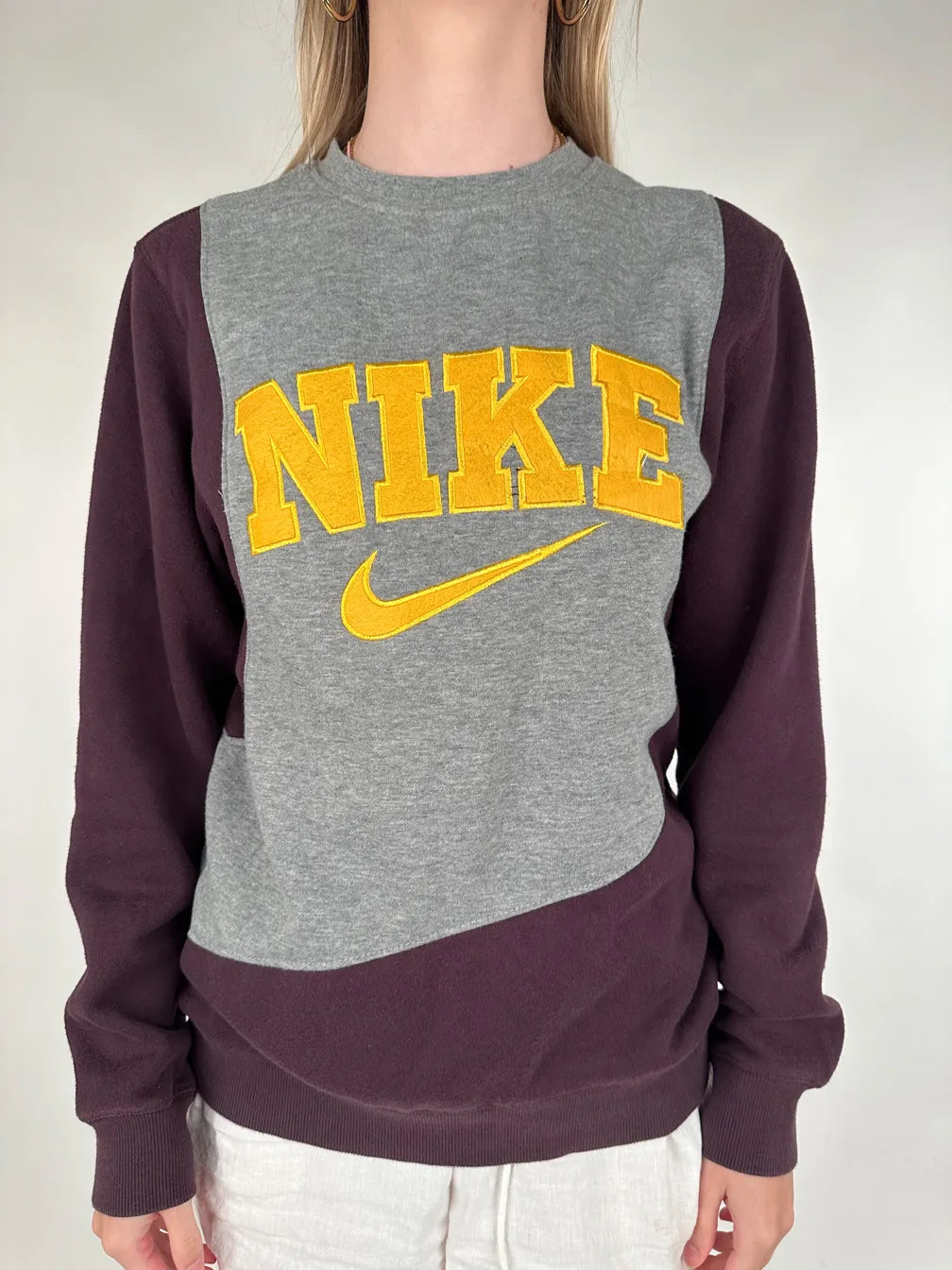 Nike - Sweatshirt - M