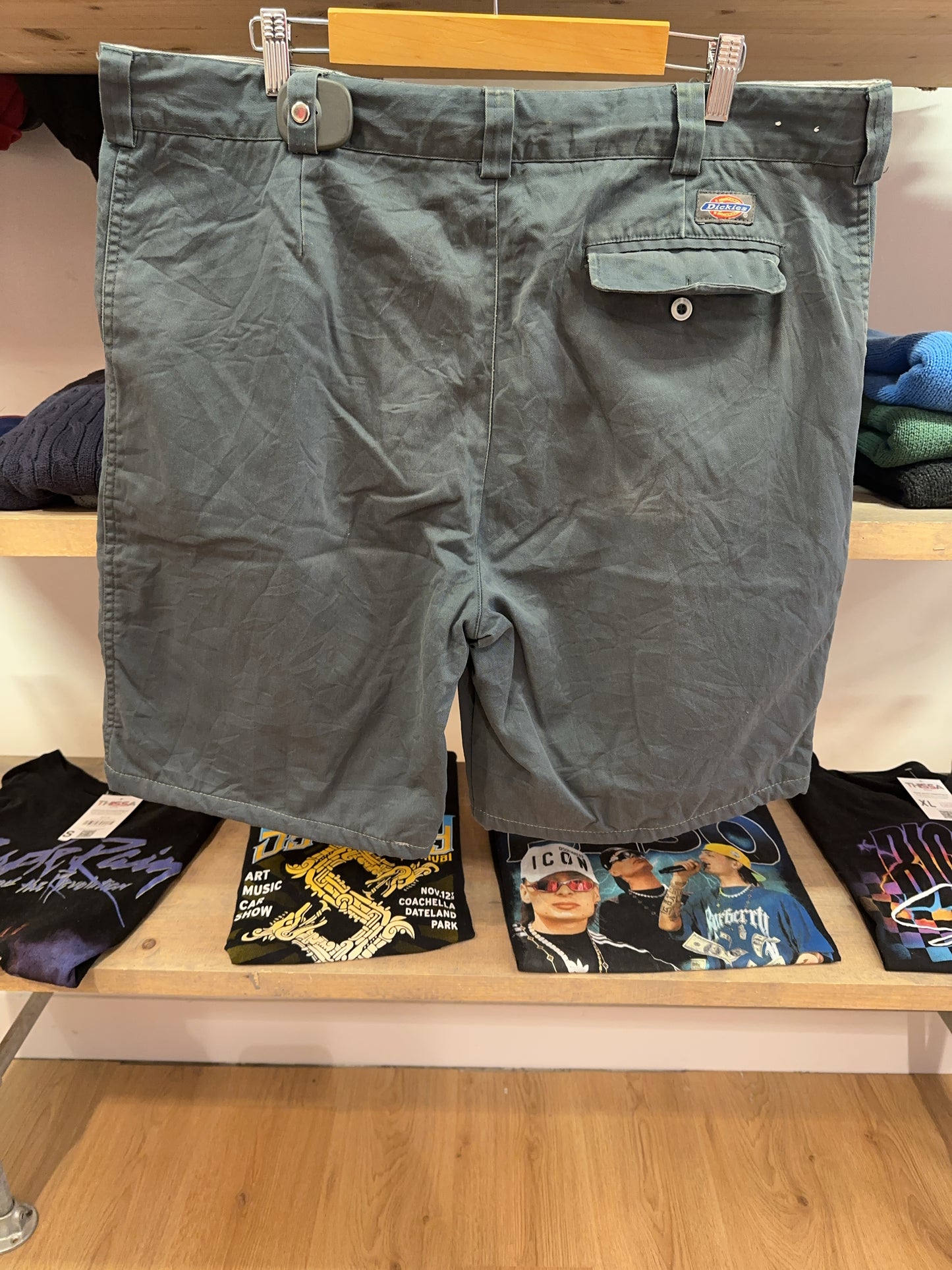 42 - Dickies Shorts