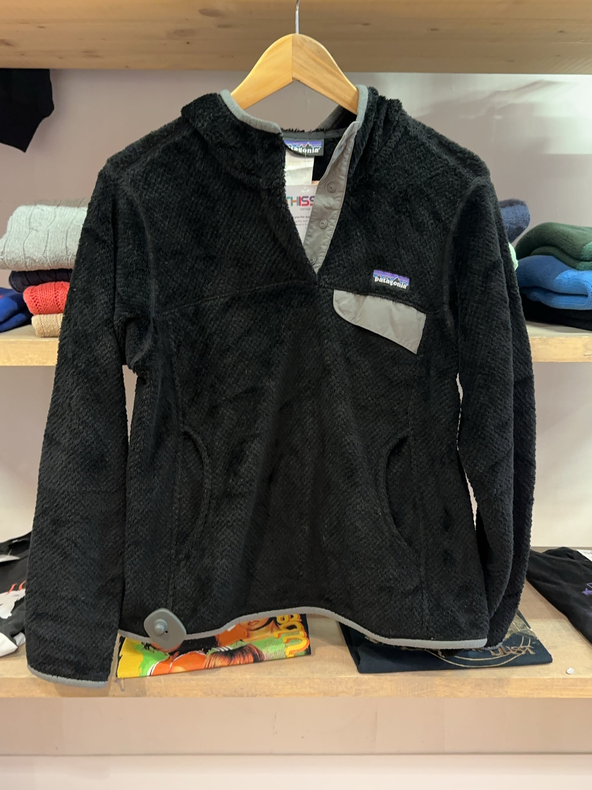 Patagonia Black Hooded Snap-T Fleece Pullover - S