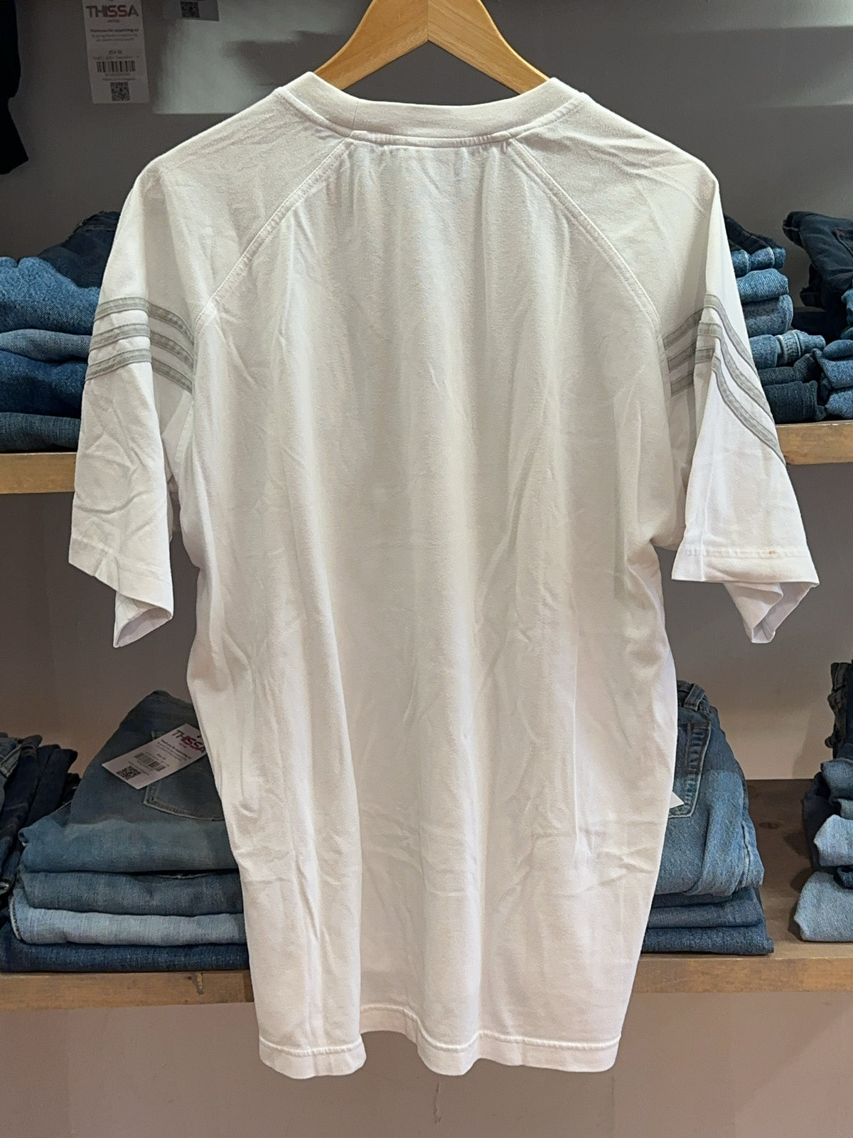 L - 2000's Adidas T-shirt