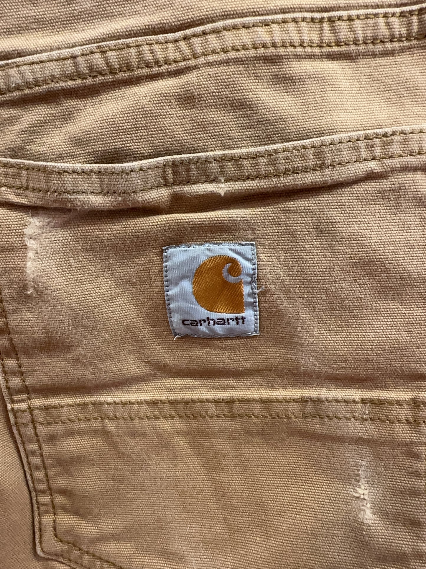 32 - Carhartt Shorts