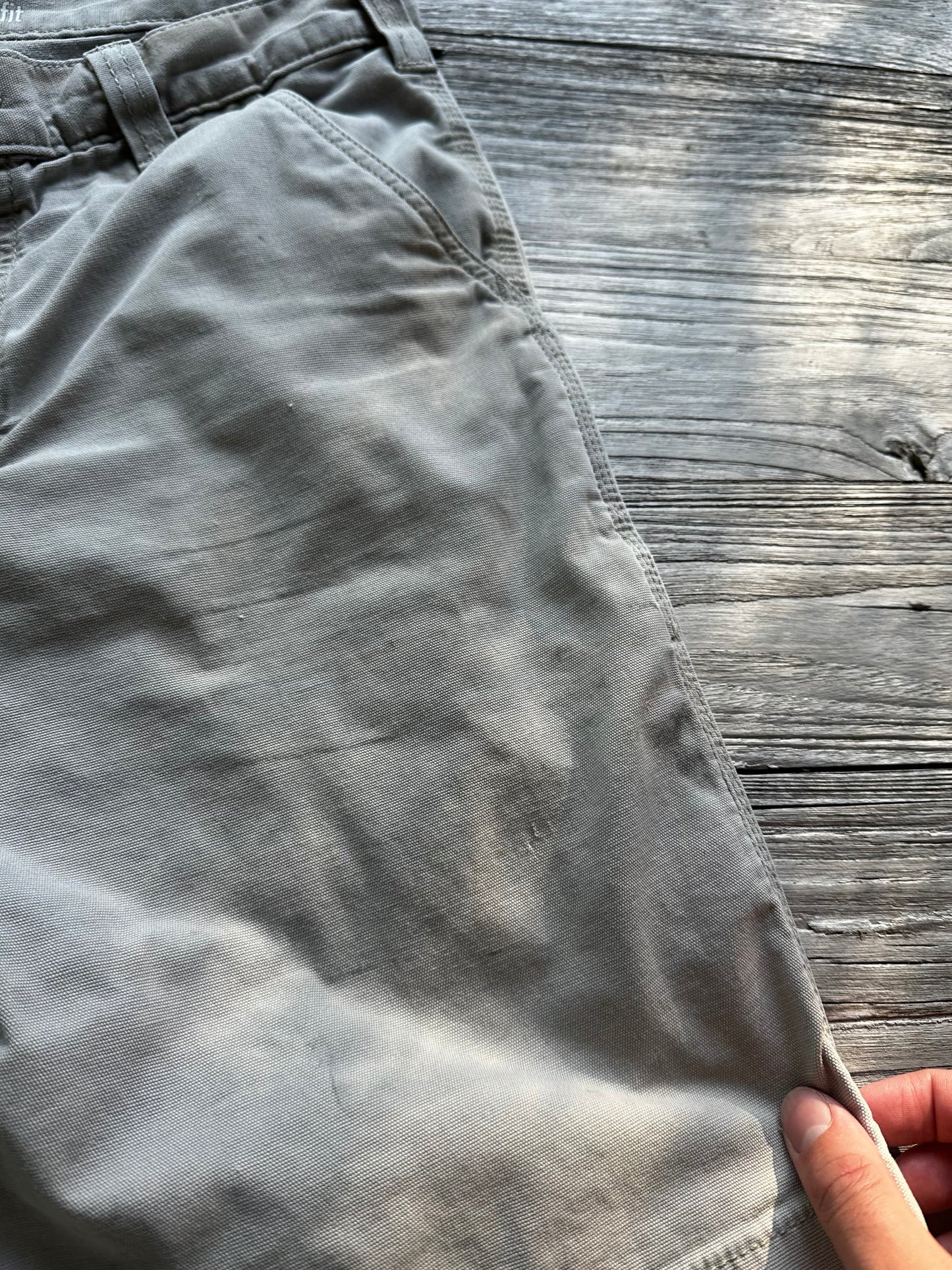 33 - Carhartt Shorts