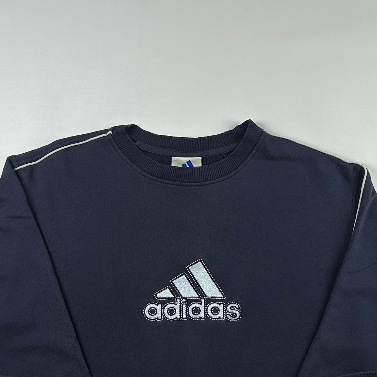 M - Vintage 2000's Adidas Sweatshirt