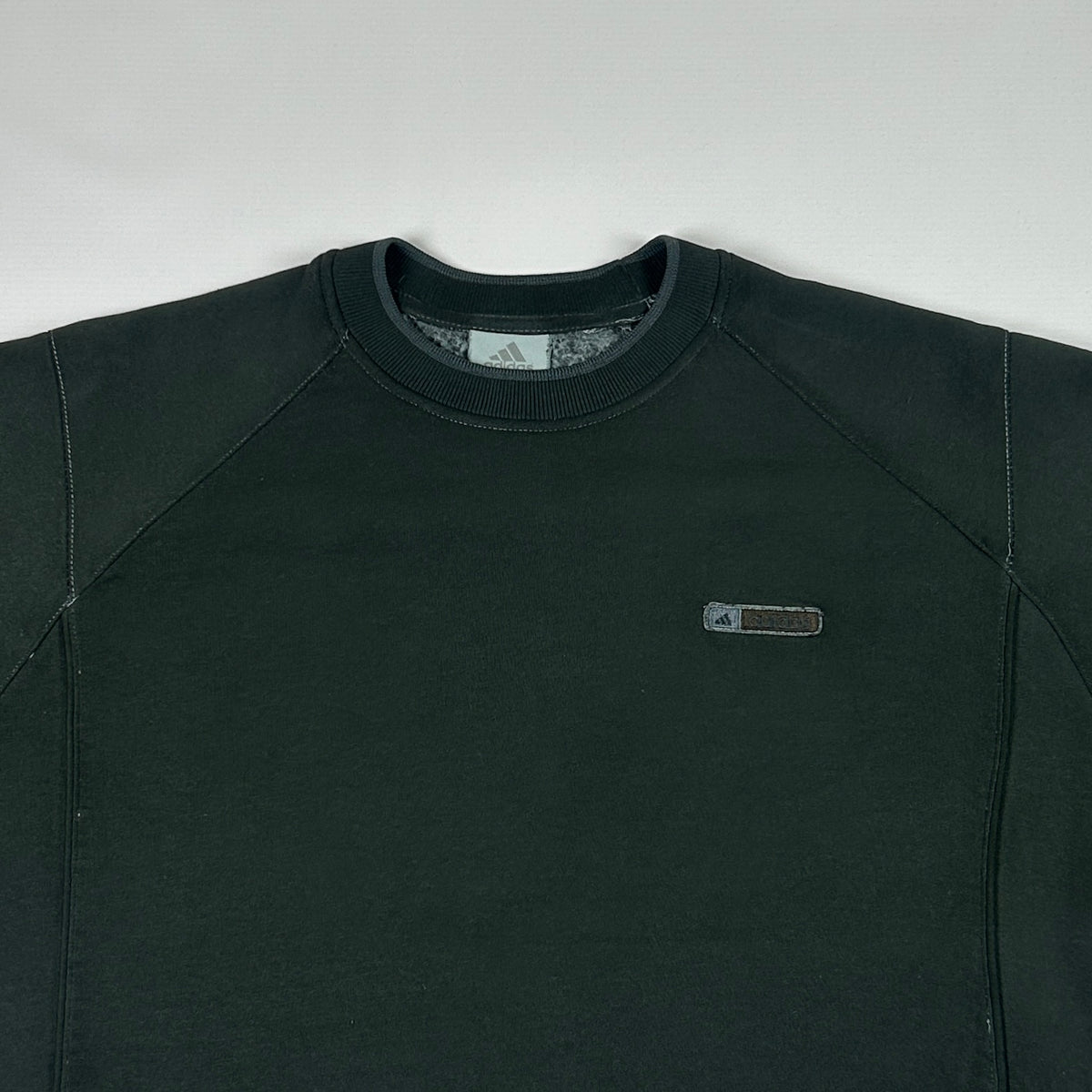 S - Vintage 2000's Adidas Sweatshirt