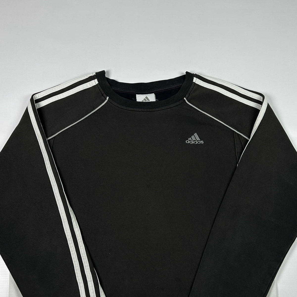 M - Vintage 2000's Adidas Sweatshirt