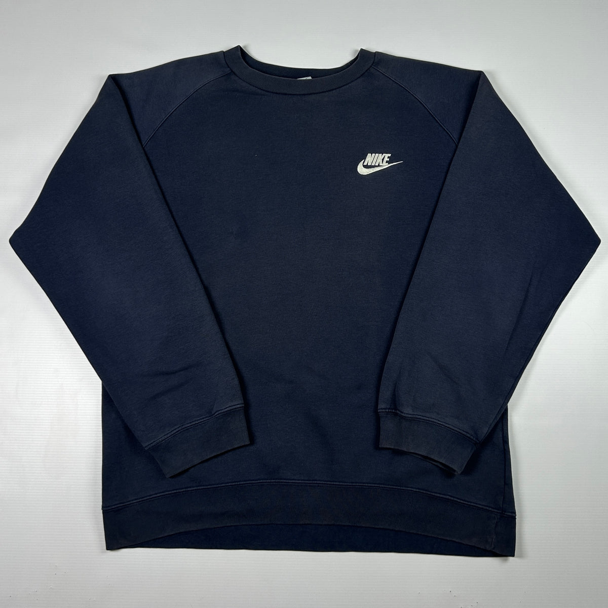 M - Vintage 2000's Nike Sweatshirt