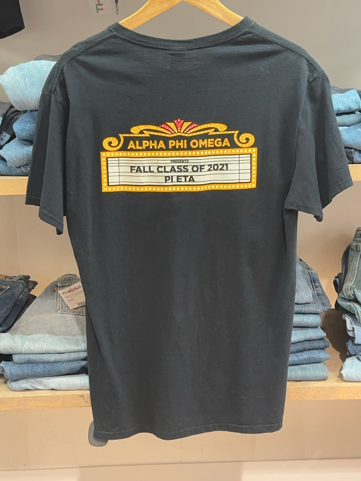 M - Vintage Alpha Phi Omega Fall 2021 T-shirt