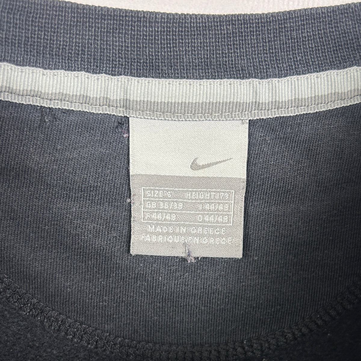 S - Vintage 2000's Nike Sweatshirt