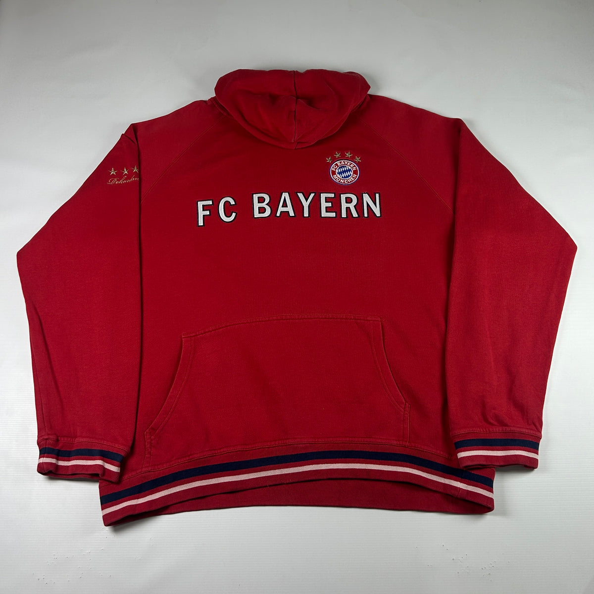 XL - 2000's FC Bayern Munich Red Pullover Hoodie