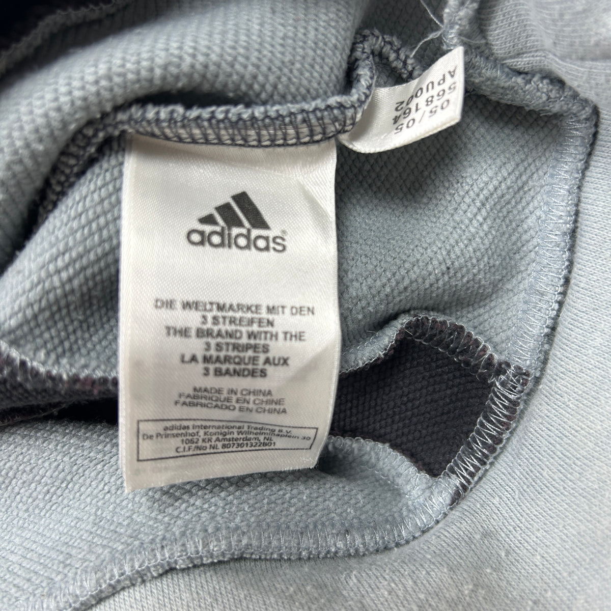 S - Vintage 2000's Adidas Sweatshirt
