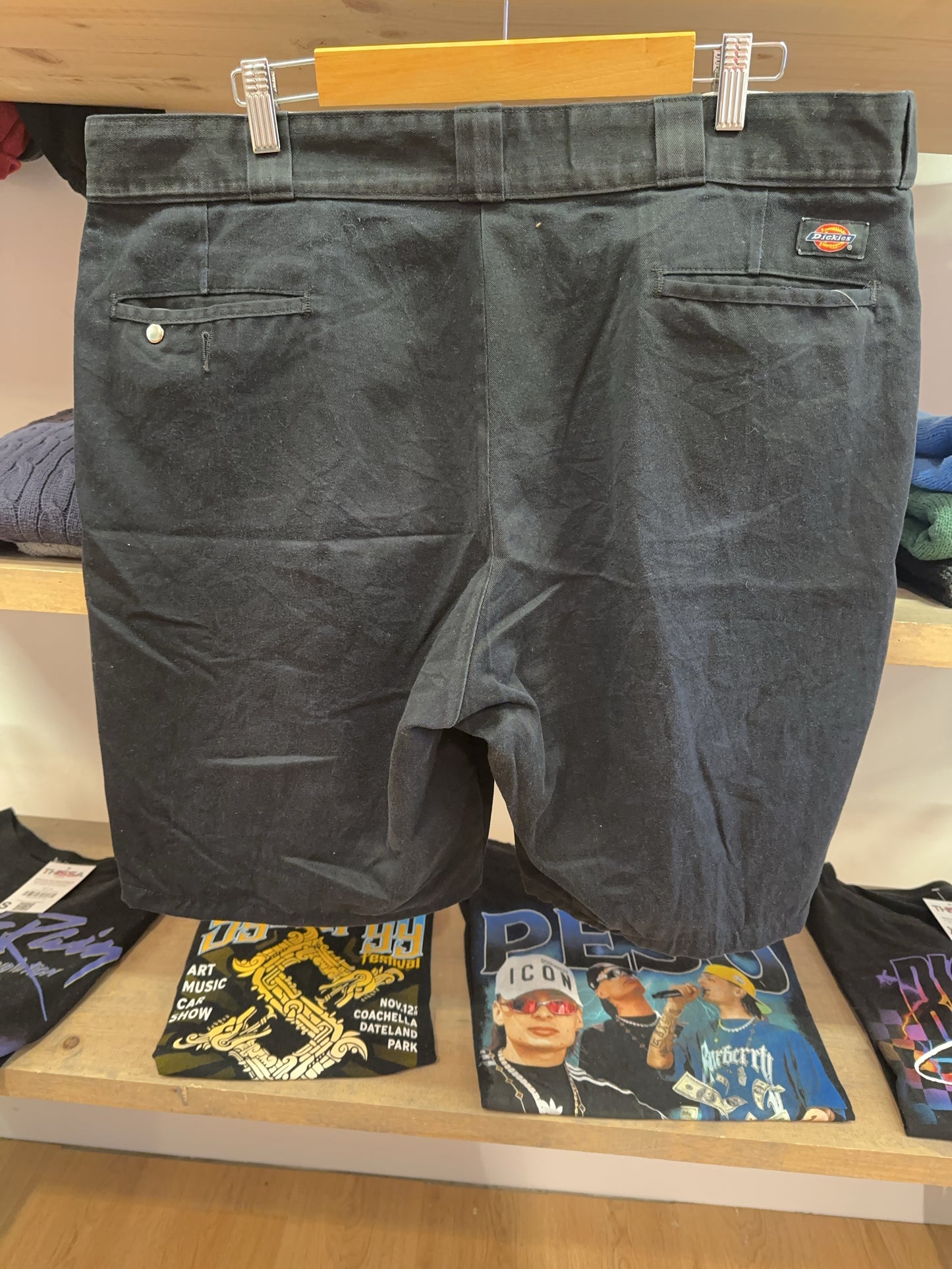 34 - Dickies Shorts