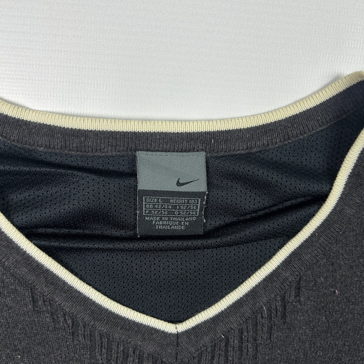 L - Vintage 2000's V Neck Nike Sweatshirt