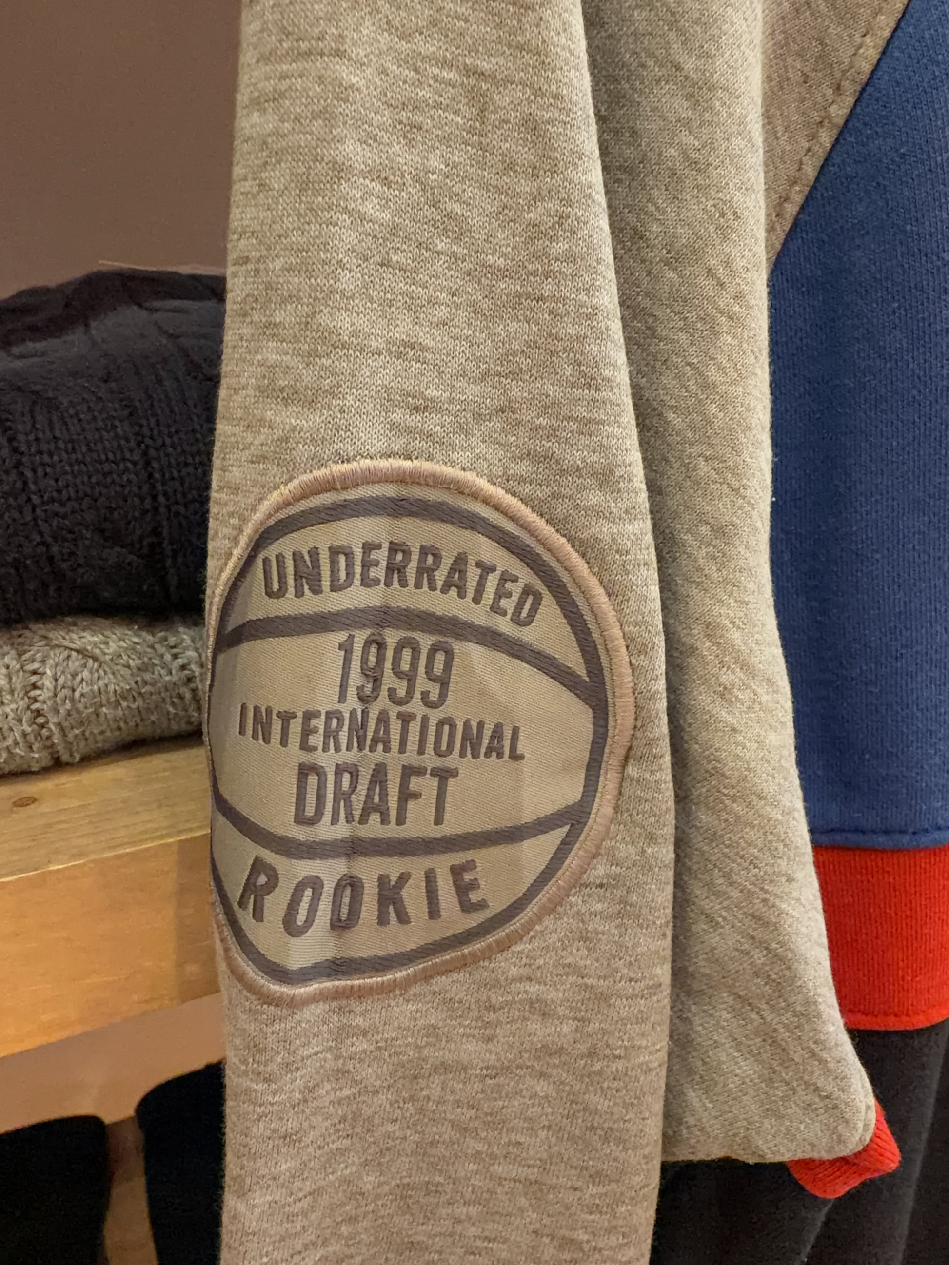 L - Vintage 2000's Nike Sweatshirt