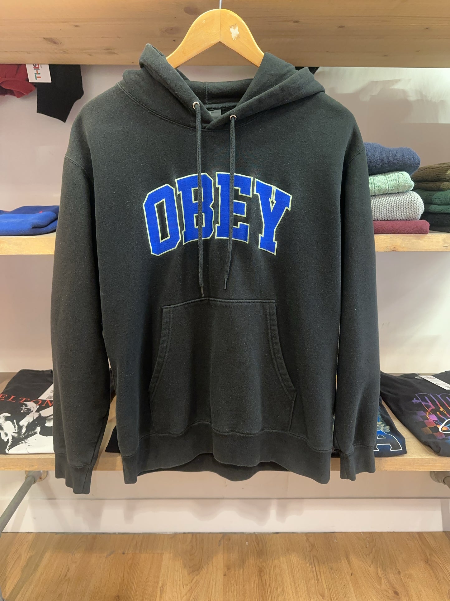 Obey Sweatshirt - M