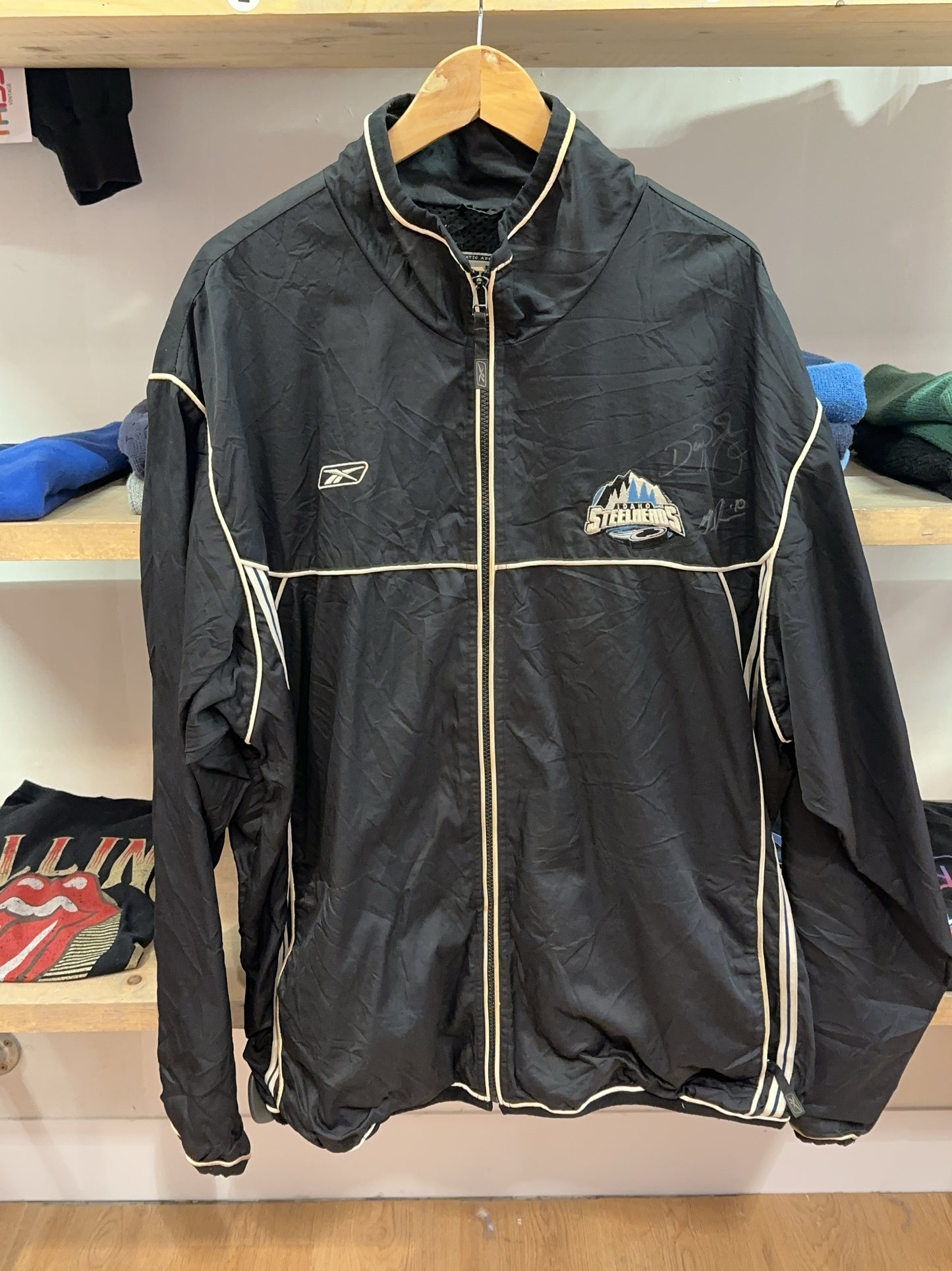 XL - Vintage 2000's Idaho Steelheads Team Signed Reebok Jacket