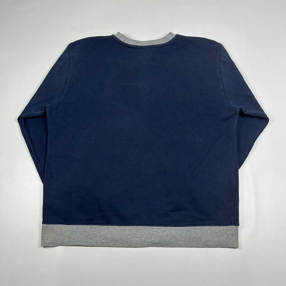 S - Vintage 2000's Nike Big Logo Sweatshirt