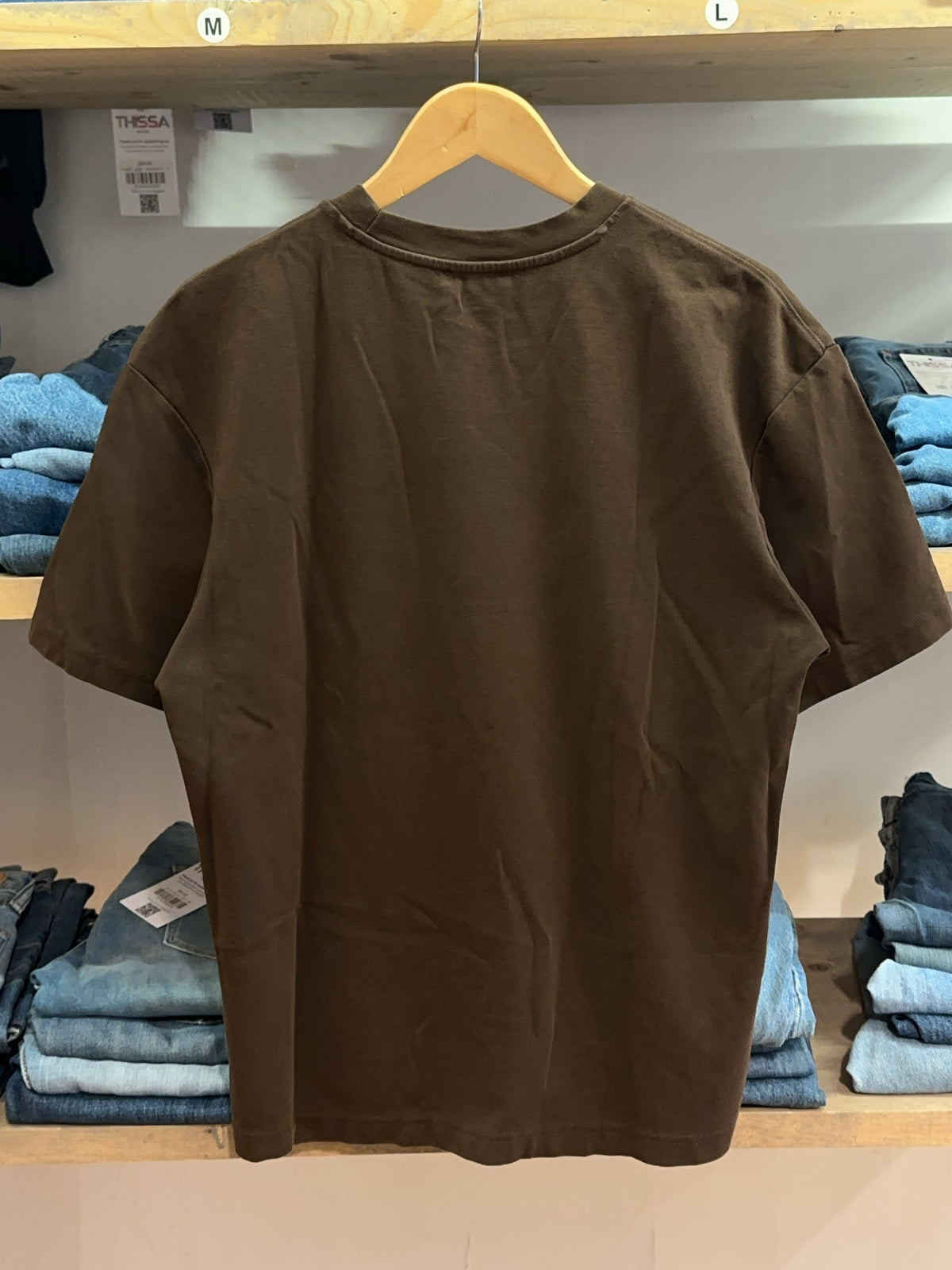 L - Uniqlo T-shirt
