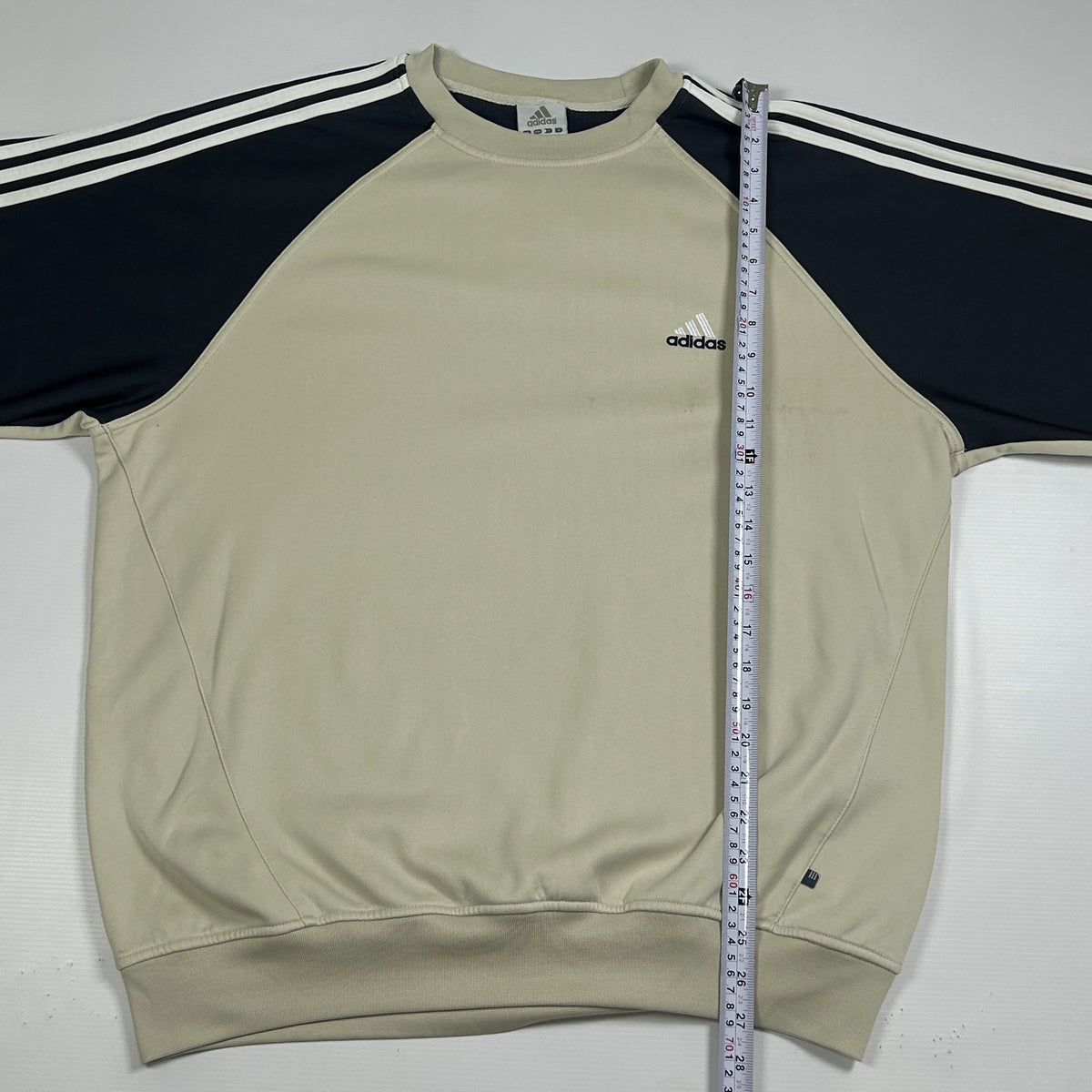 L - Vintage 2000's Adidas Sweatshirt