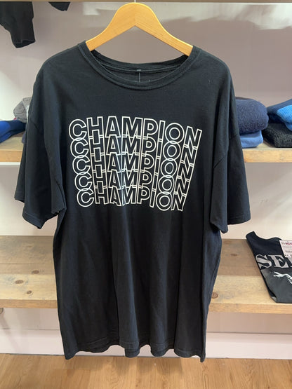 XL - Champion T-shirt