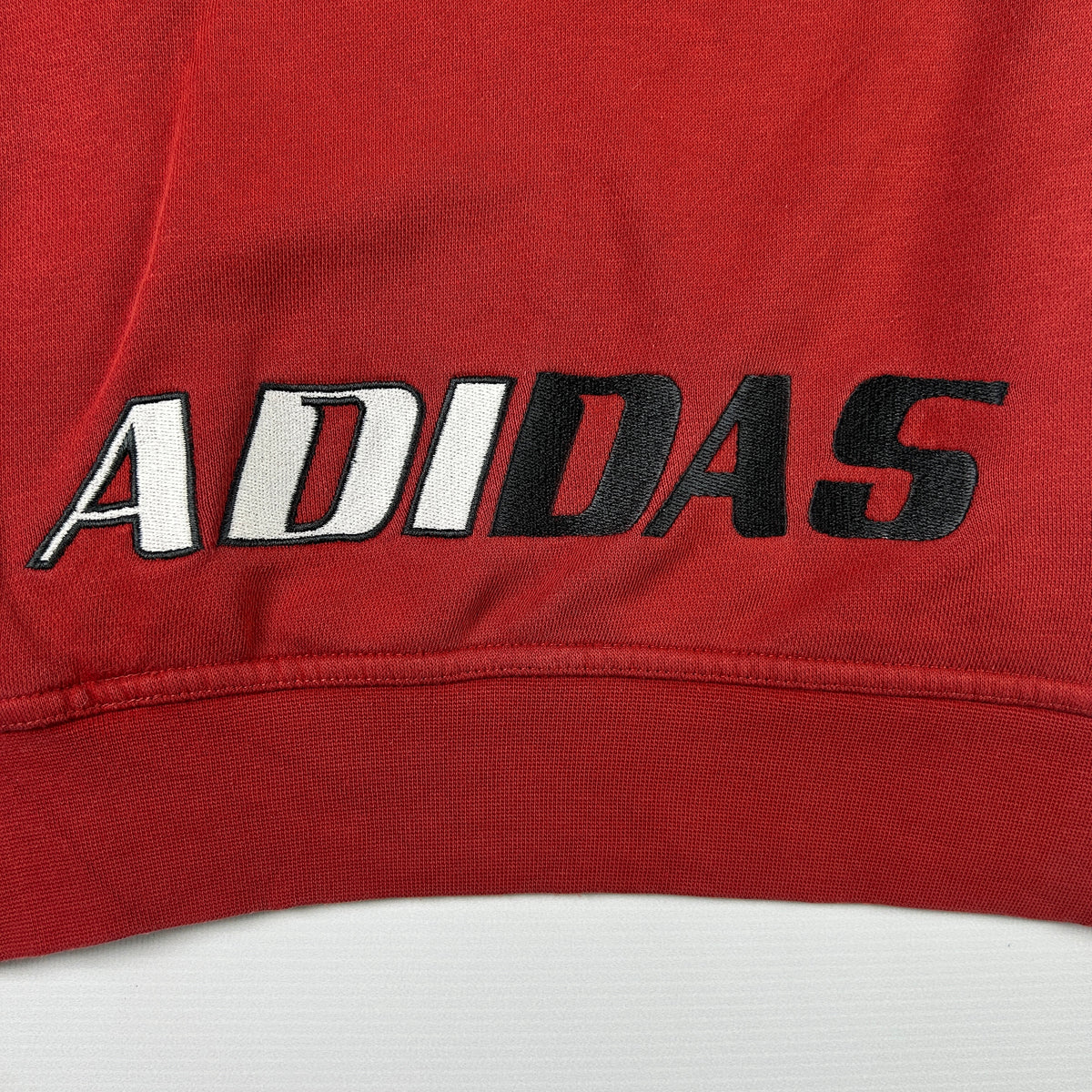 S - Vintage 2000's Adidas Sweatshirt