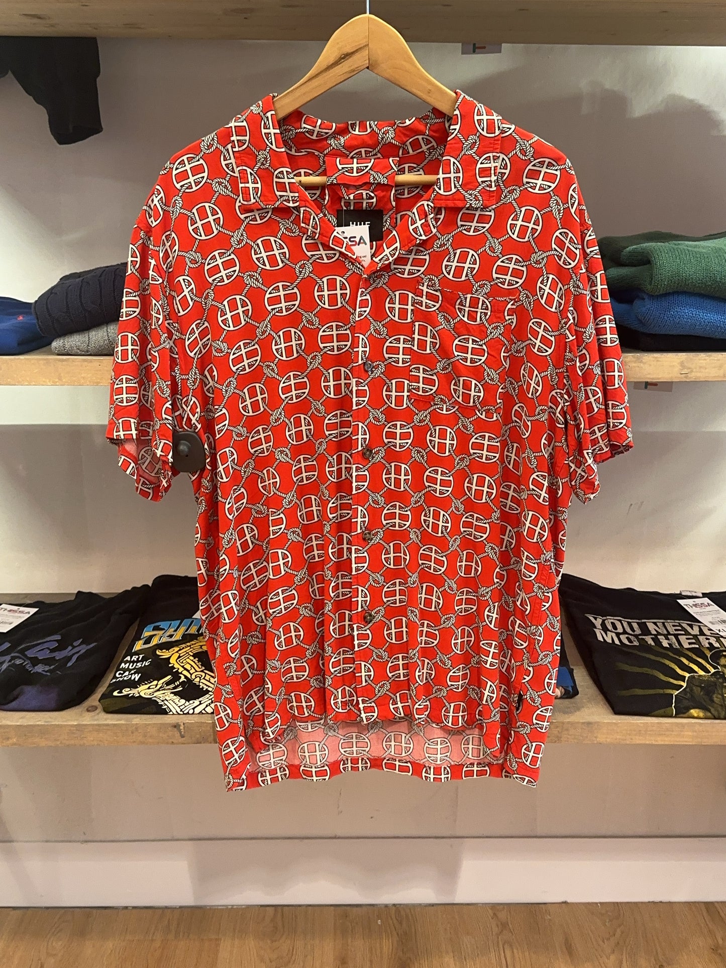 M - HUF Shirt
