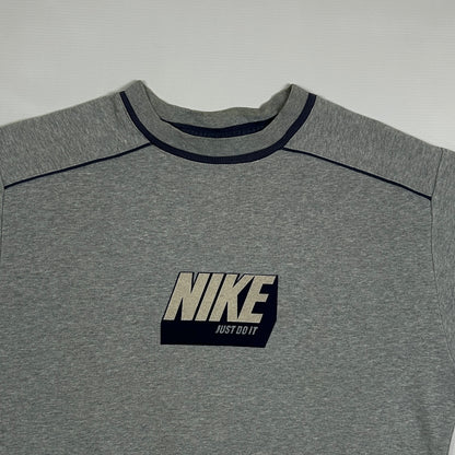 M - Vintage 2000's Nike Sweatshirt