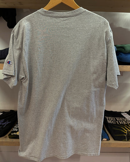 L - Champion T-shirt