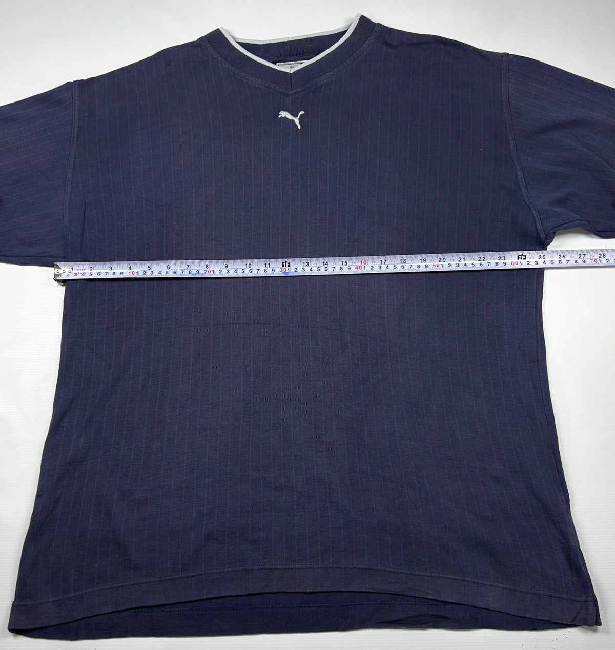 L - 1990's Puma Navy Long Essentials Elevated Relaxed Material Sleeve V-Neck Shirt