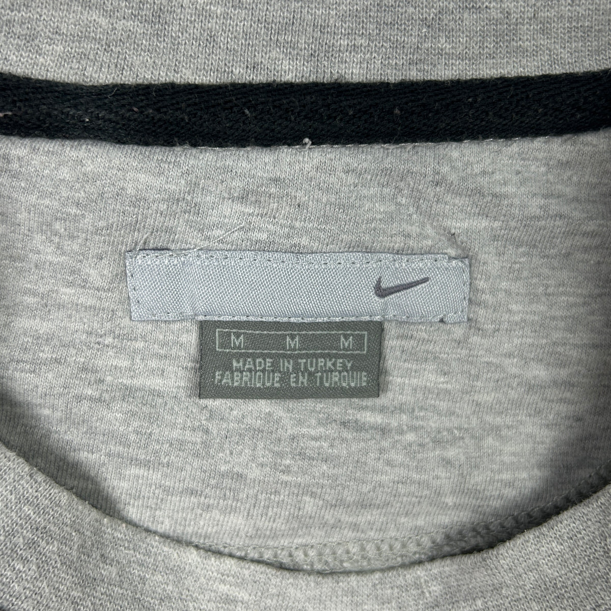 M - Vintage 2000's Nike Sweatshirt