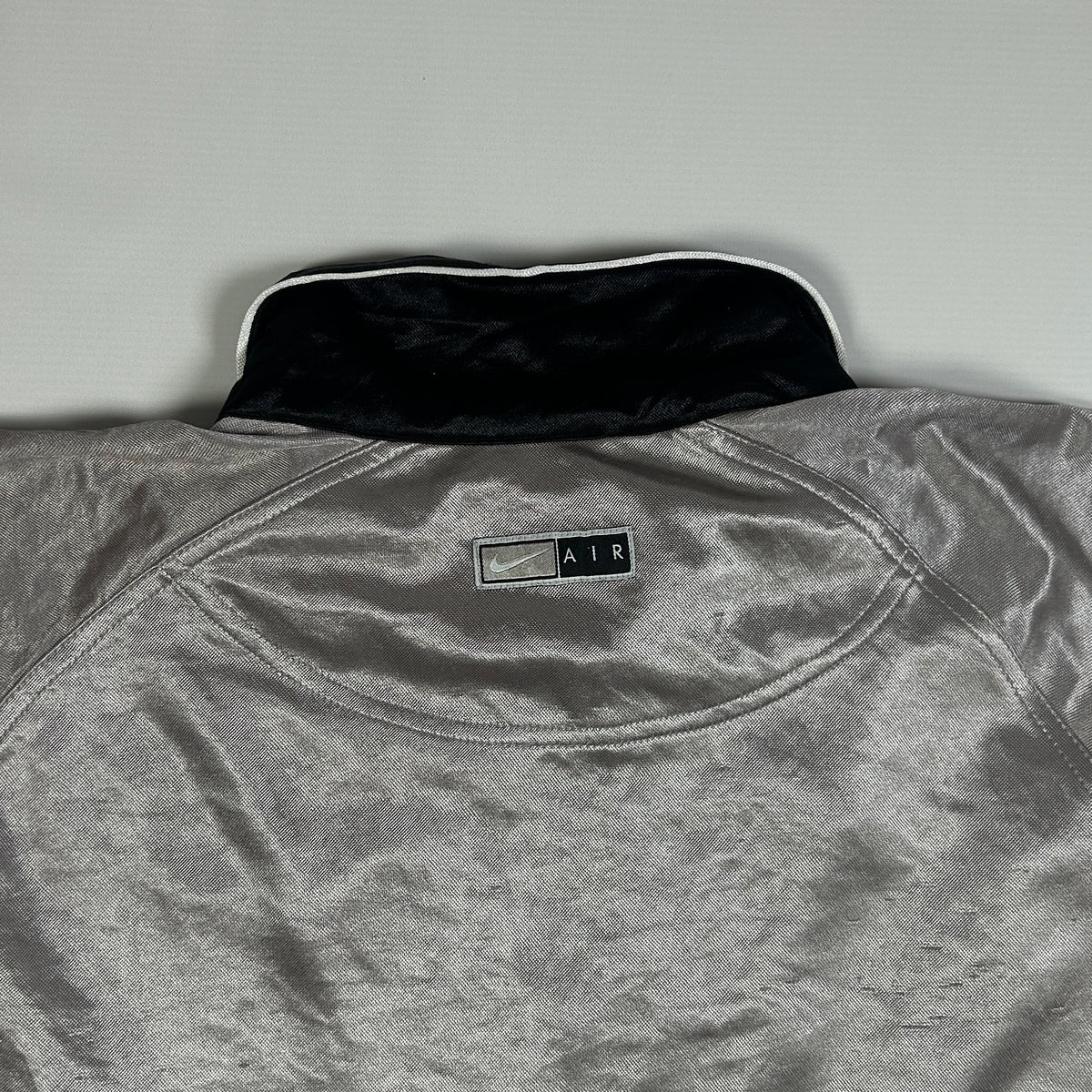 XL - Vintage 1990's Velvet Warm Up Track Nike Shirt